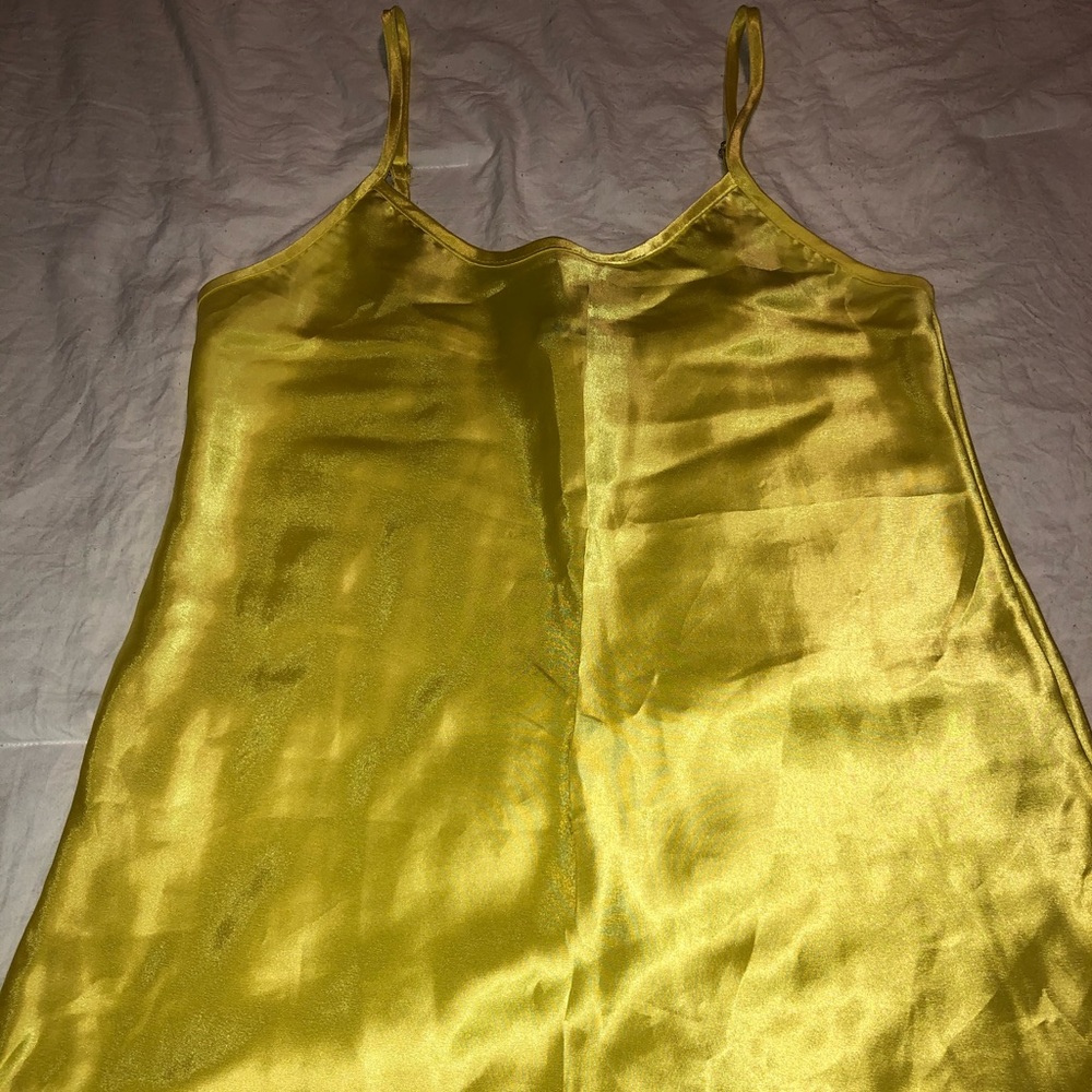 Top - Picture 2 of 2